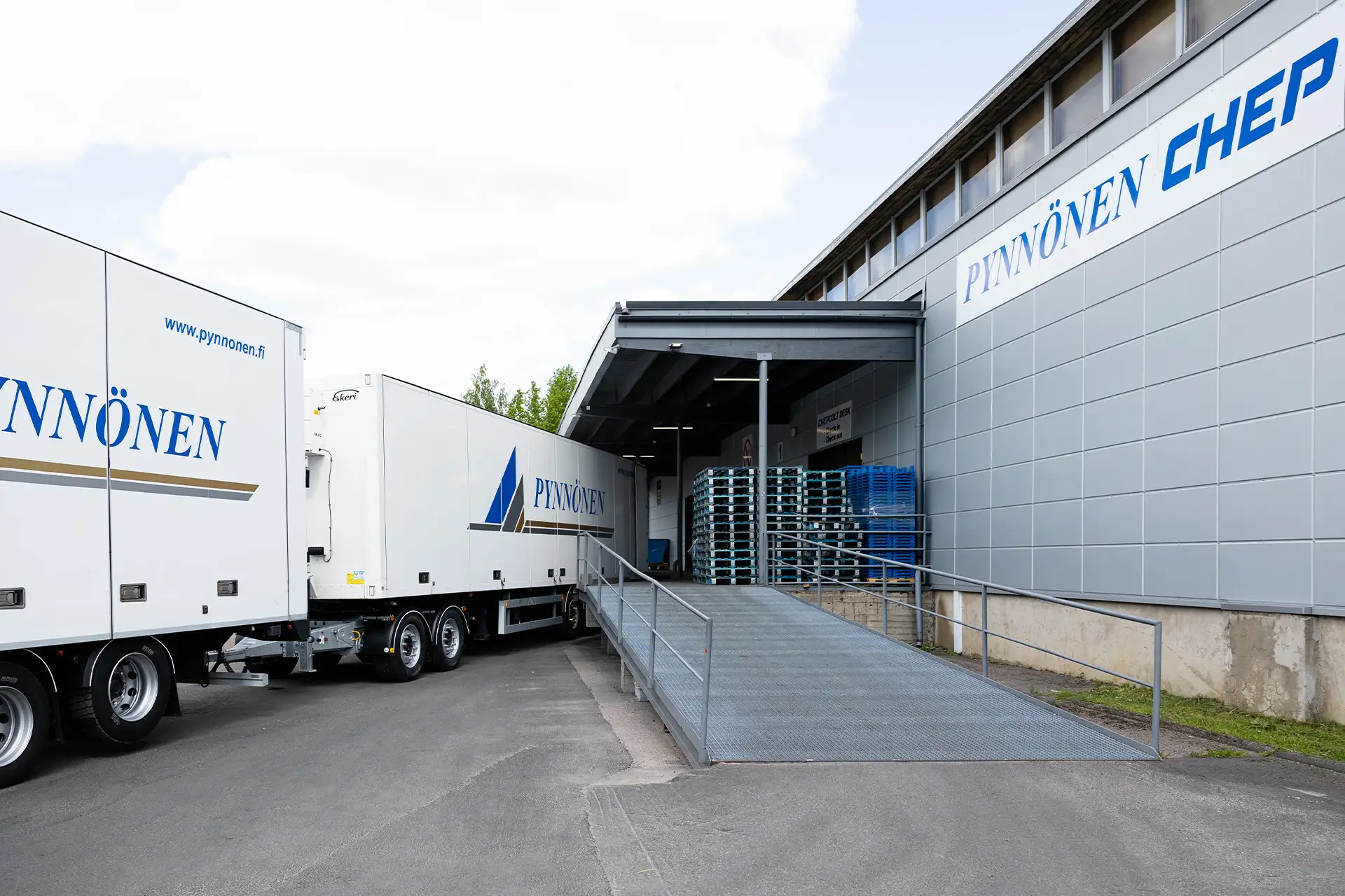 palvelulogistiikka kierrätyspalveluna